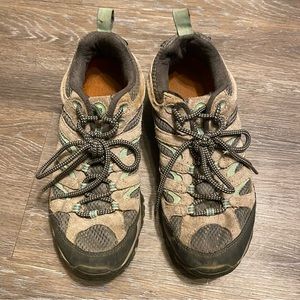 Merrell Drizzle/Mint Low Top Hiking Shoes Size 7